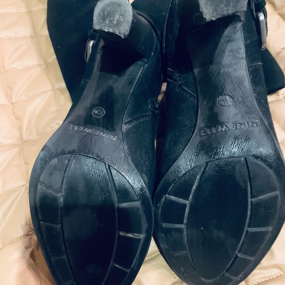 Black Suede Knee-High Boots - Picture 3 of 7